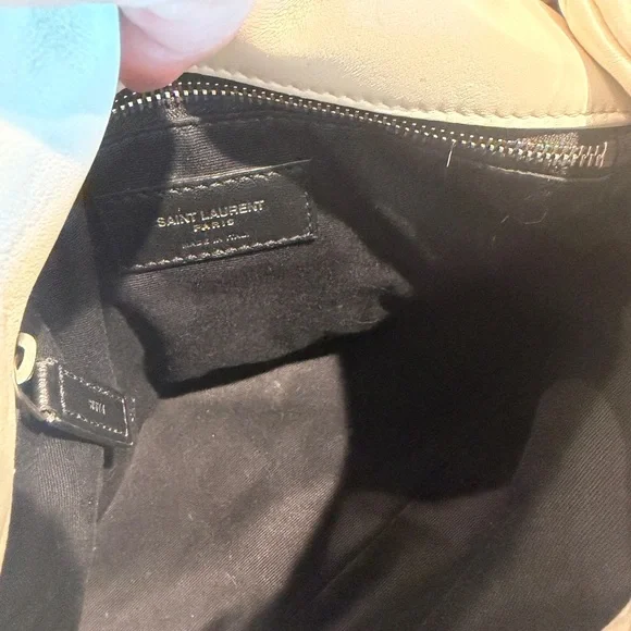 RELISTING FOR ORIGINAL BUYER. Preloved YSL Cream Leather Shoulder Bag FULL SET - Picture 7 of 16